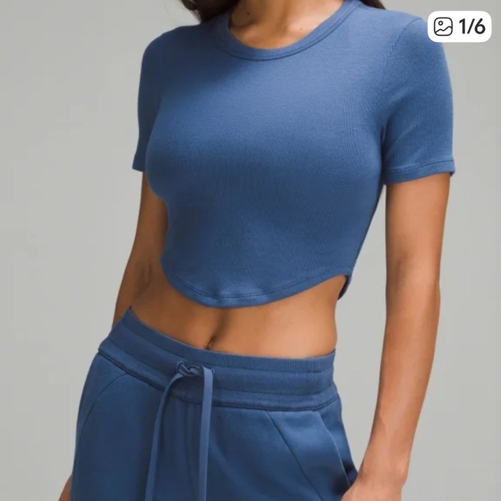lululemon athletica Blue Crop Top